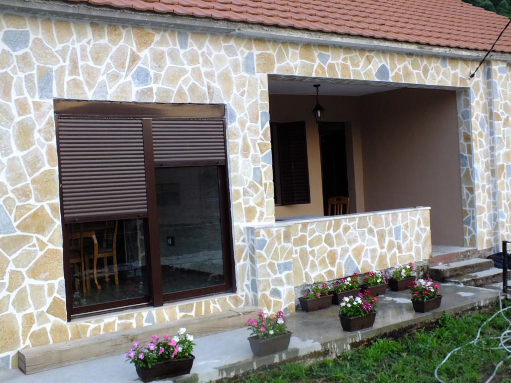 Holiday Home Ivana Virpazar Quarto foto