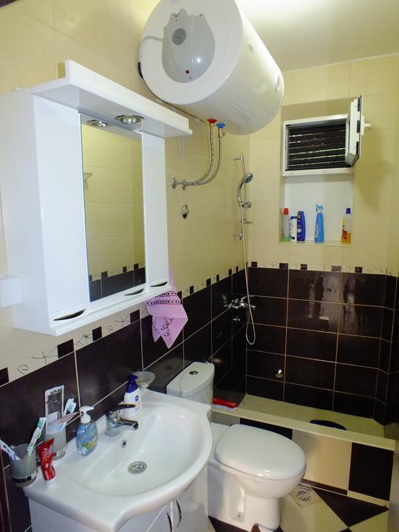 Holiday Home Ivana Virpazar Quarto foto