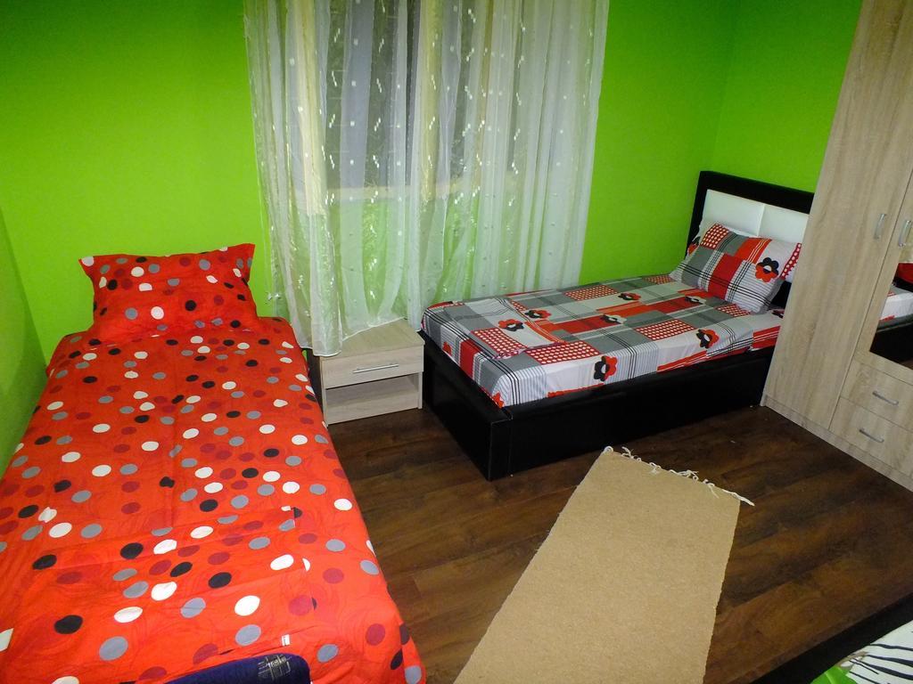 Holiday Home Ivana Virpazar Quarto foto